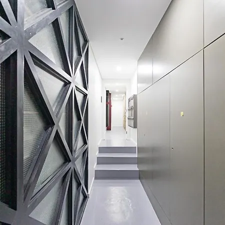 Get A Train And View