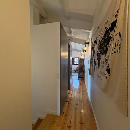 Get A Train And View 公寓