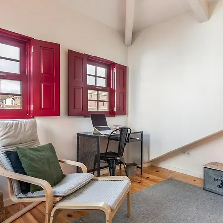 Apartment Get A Train And View Porto