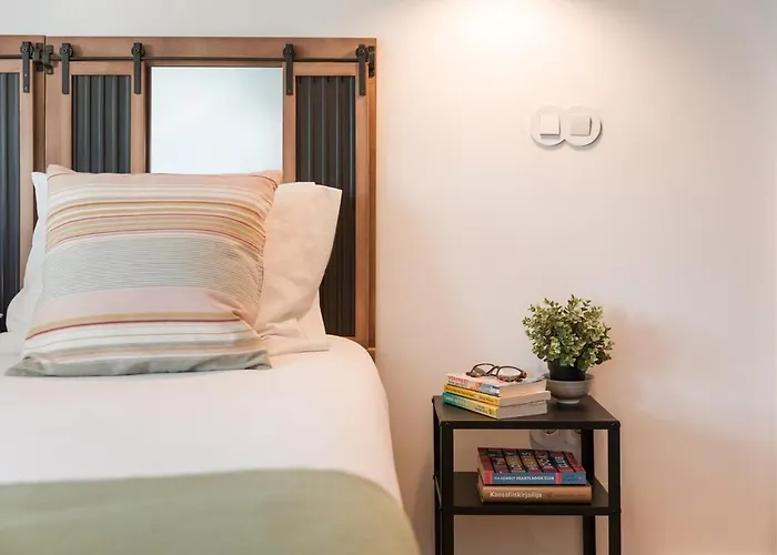 Get A Train And View