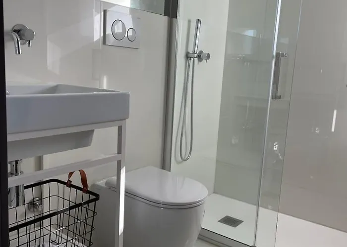 Get A Train And View *