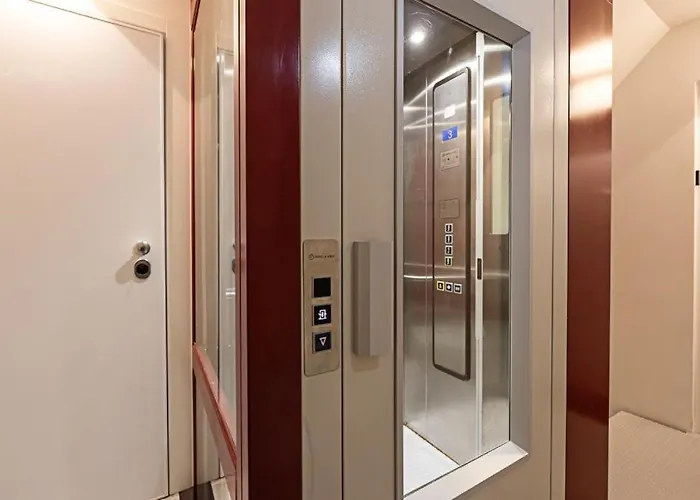 Get A Train And View